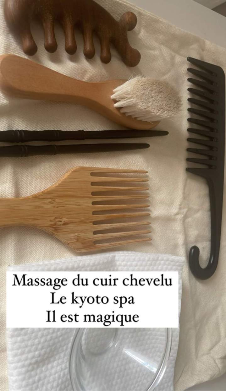 Documents promotionnels sur le maquillage à Clermont Ferrand